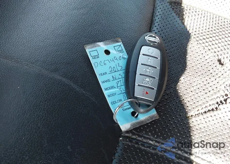 2013 Nissan Pathfinder Platinum из США, поврежденный, VIN 5N1AR2MM3DC674906